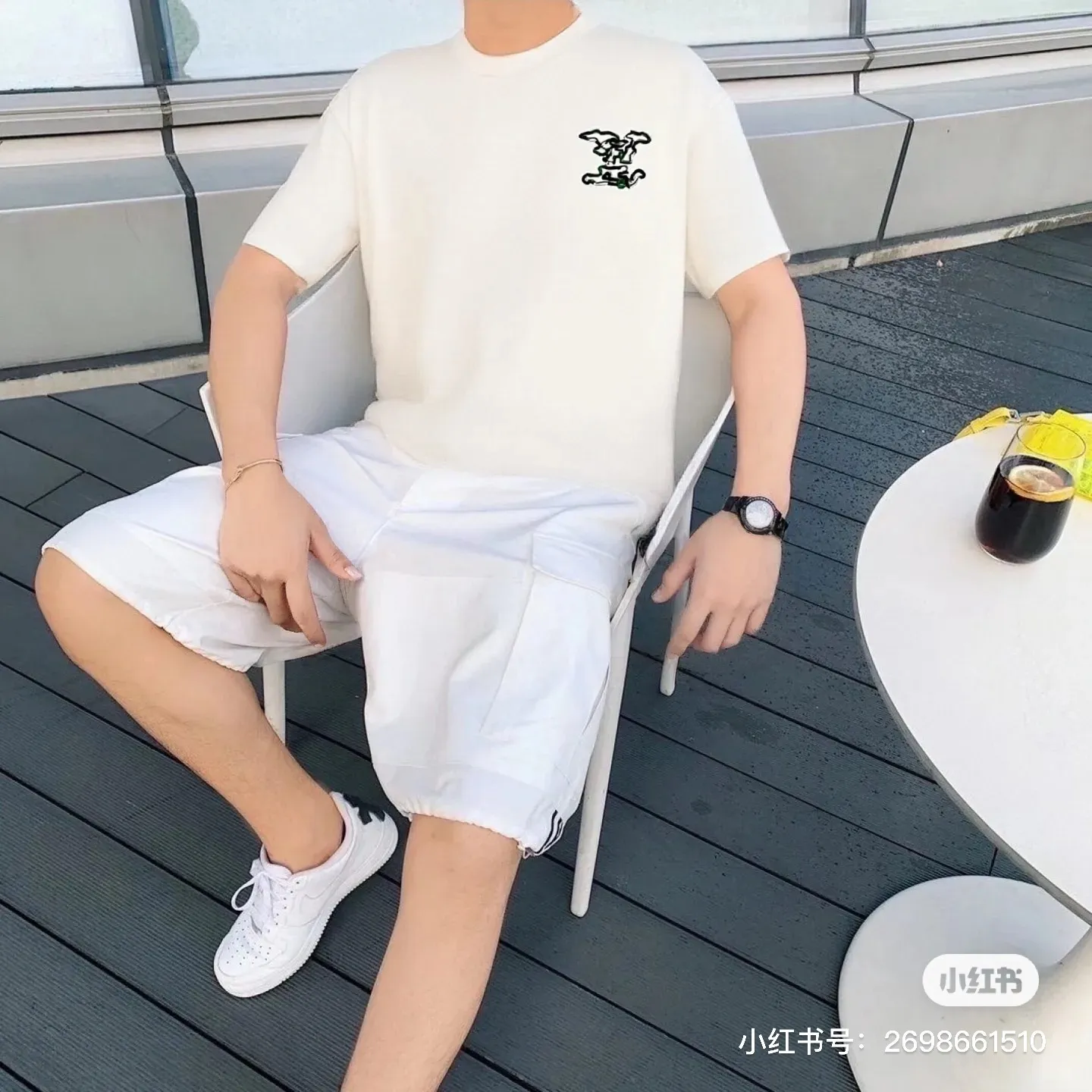 Louis Vuitton/ logo